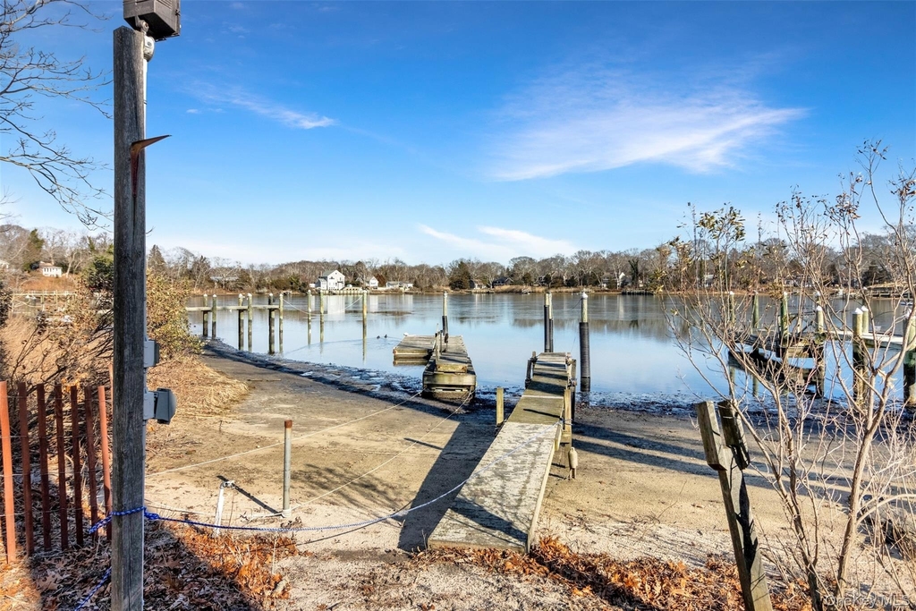 435 Luptons Point Road - Photo 17