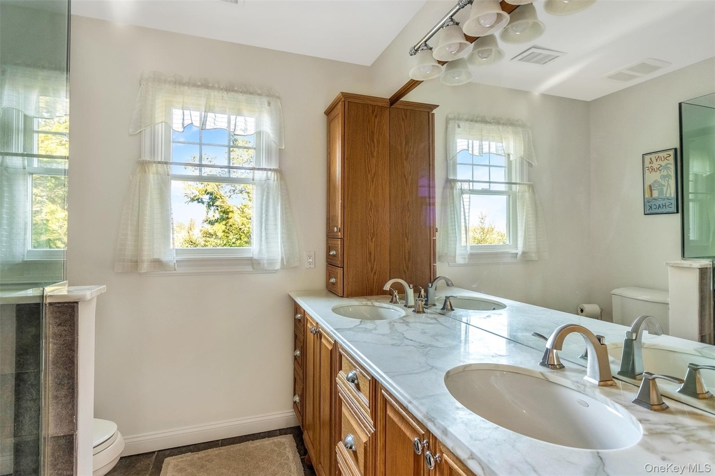435 Luptons Point Road - Photo 20