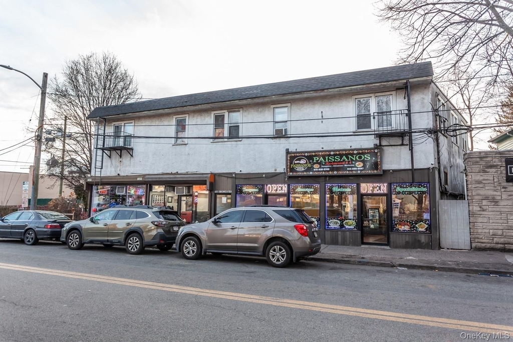 300 Highland Avenue - Photo 1