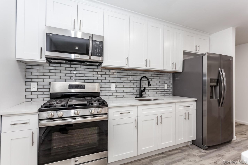 300 Highland Avenue - Photo 14