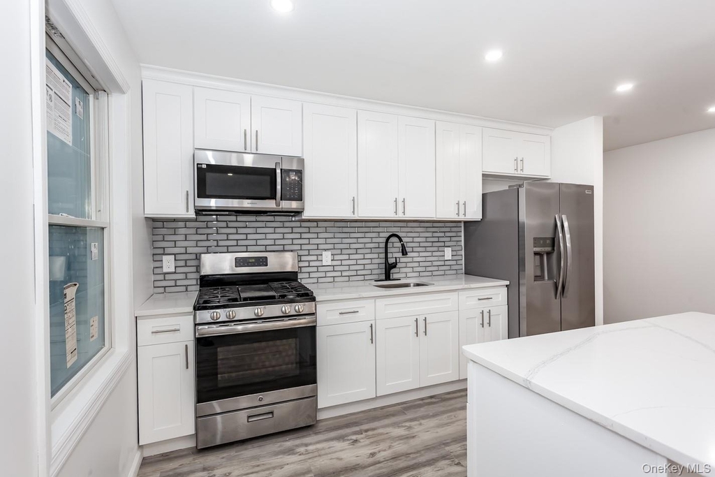 300 Highland Avenue - Photo 13