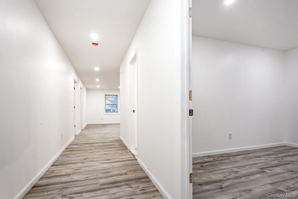300 Highland Avenue - Photo 2