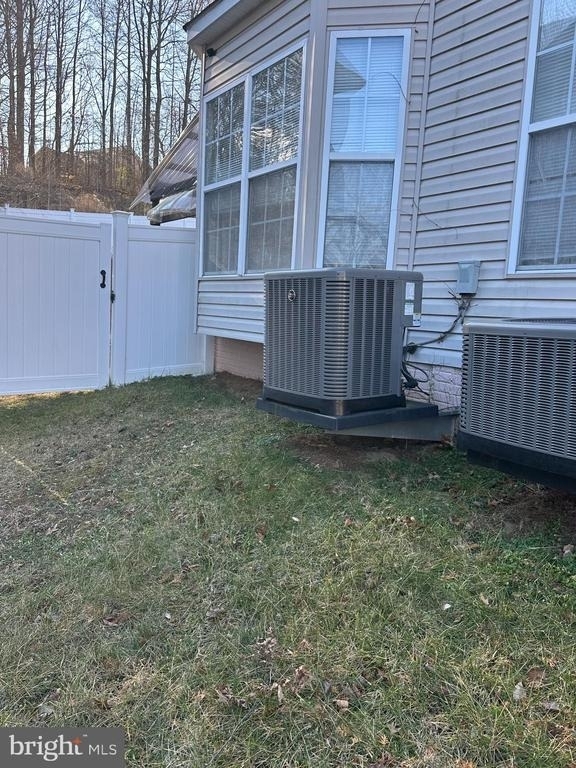 13613 Hollow Log Drive - Photo 8