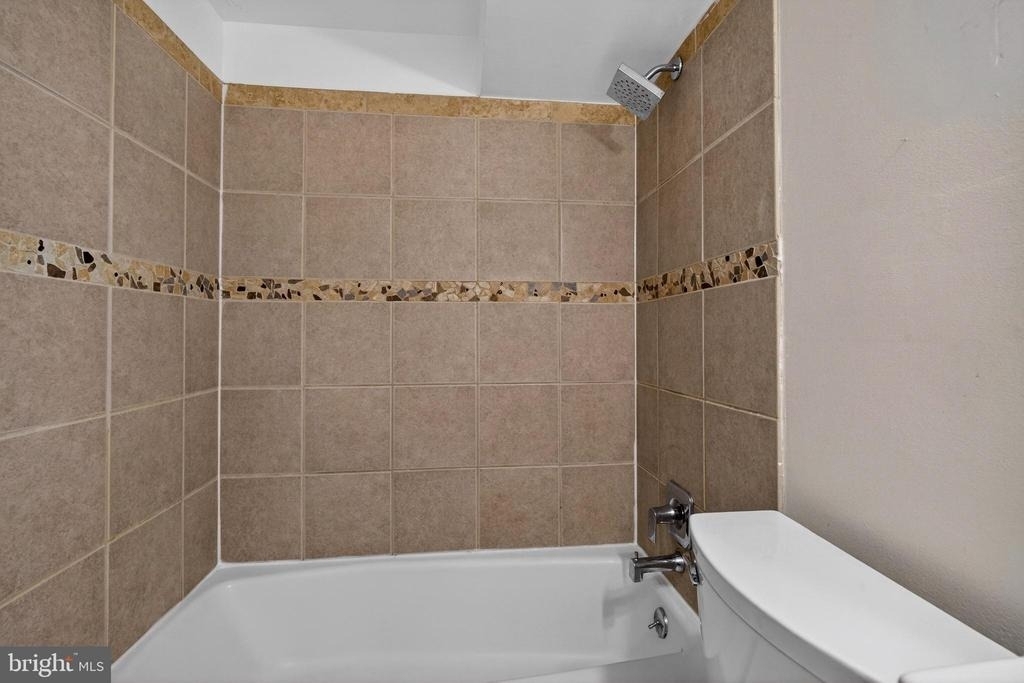1351 Monroe Street Nw - Photo 12