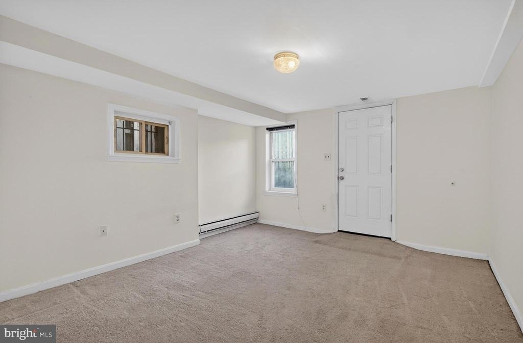 1351 Monroe Street Nw - Photo 17