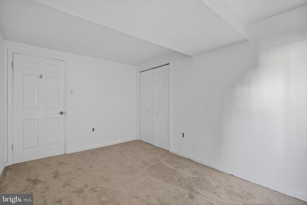 1351 Monroe Street Nw - Photo 14