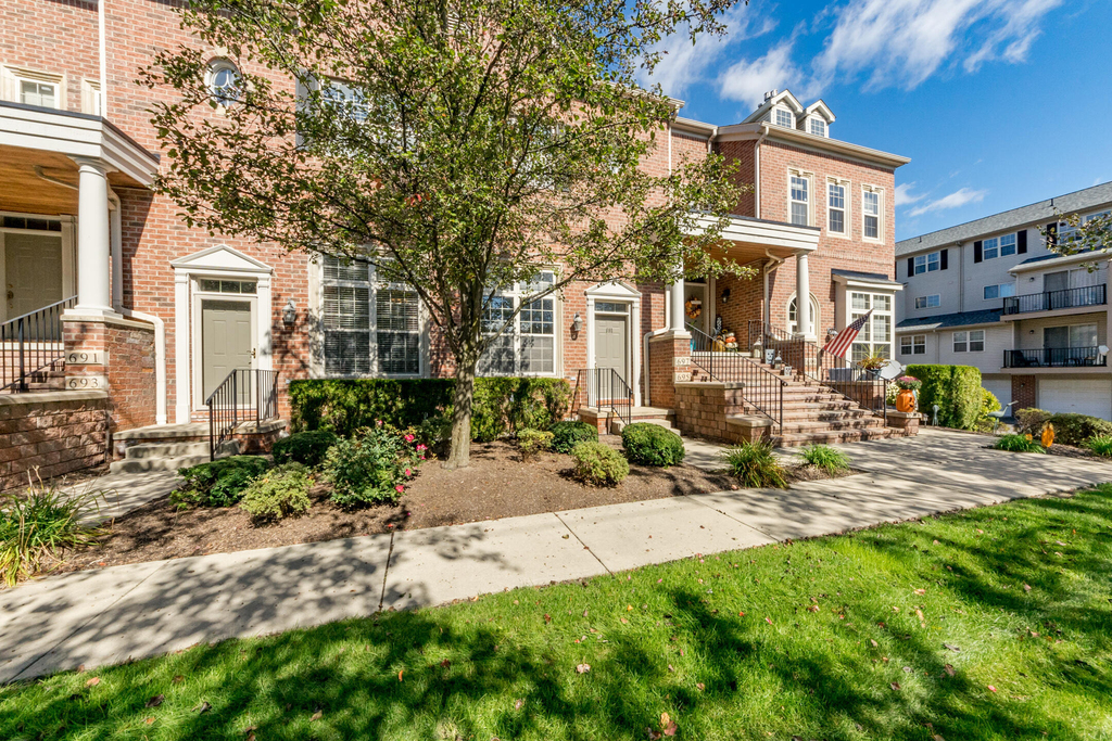 695 River Park Village Boulevard - Photo 12