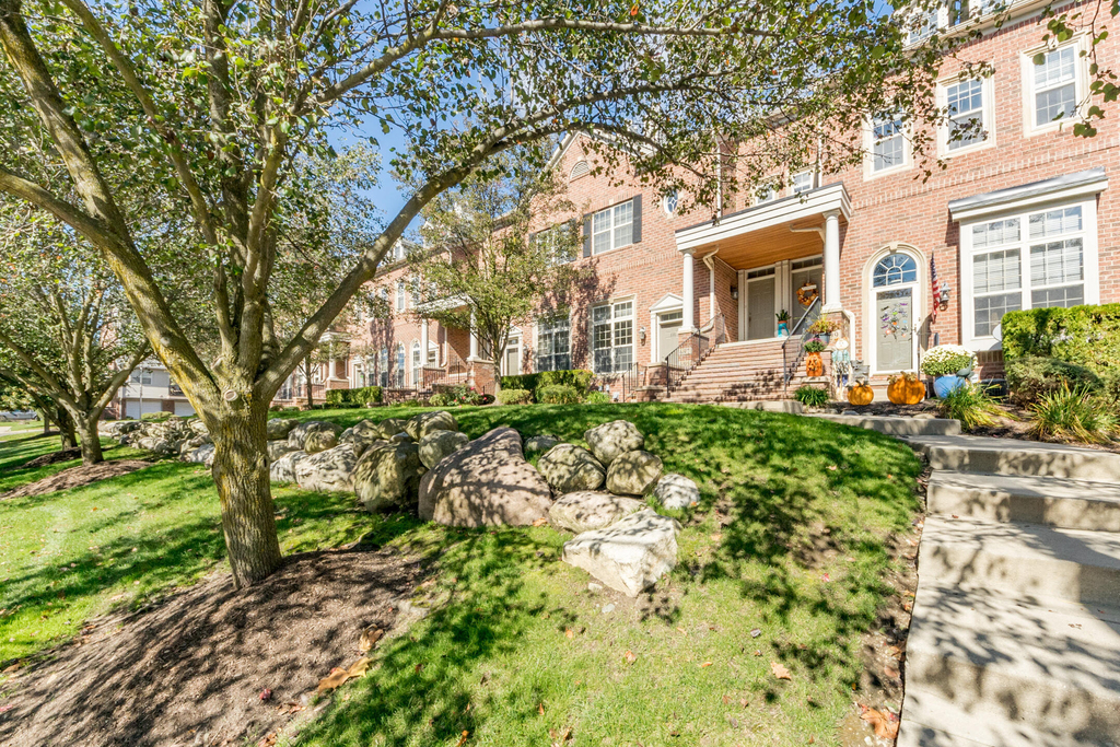 695 River Park Village Boulevard - Photo 13