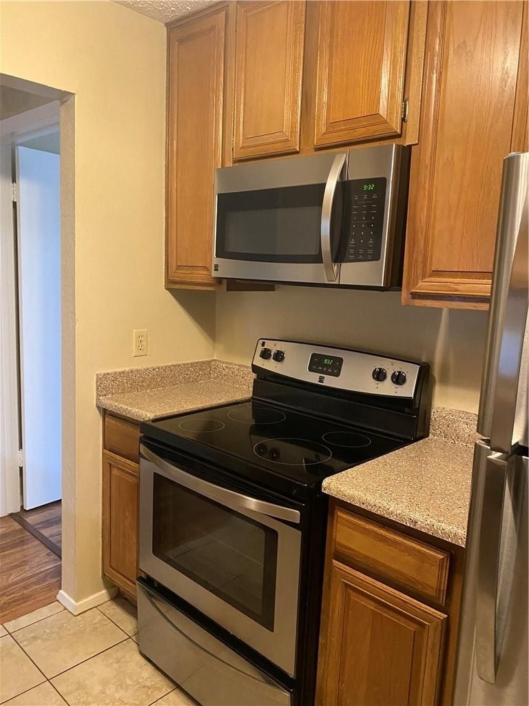 806 W 24th St - Photo 7