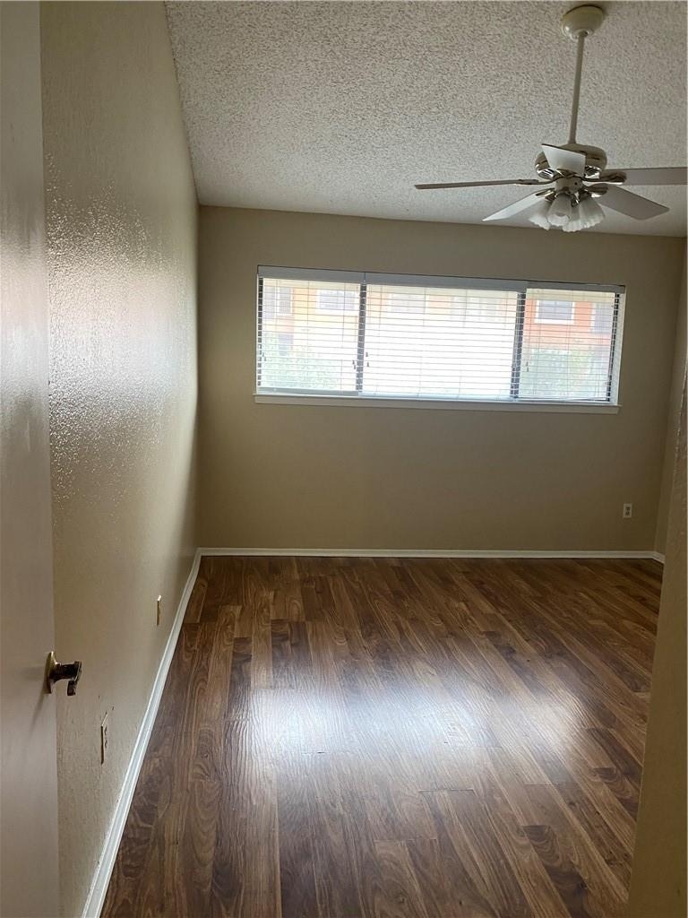 806 W 24th St - Photo 16