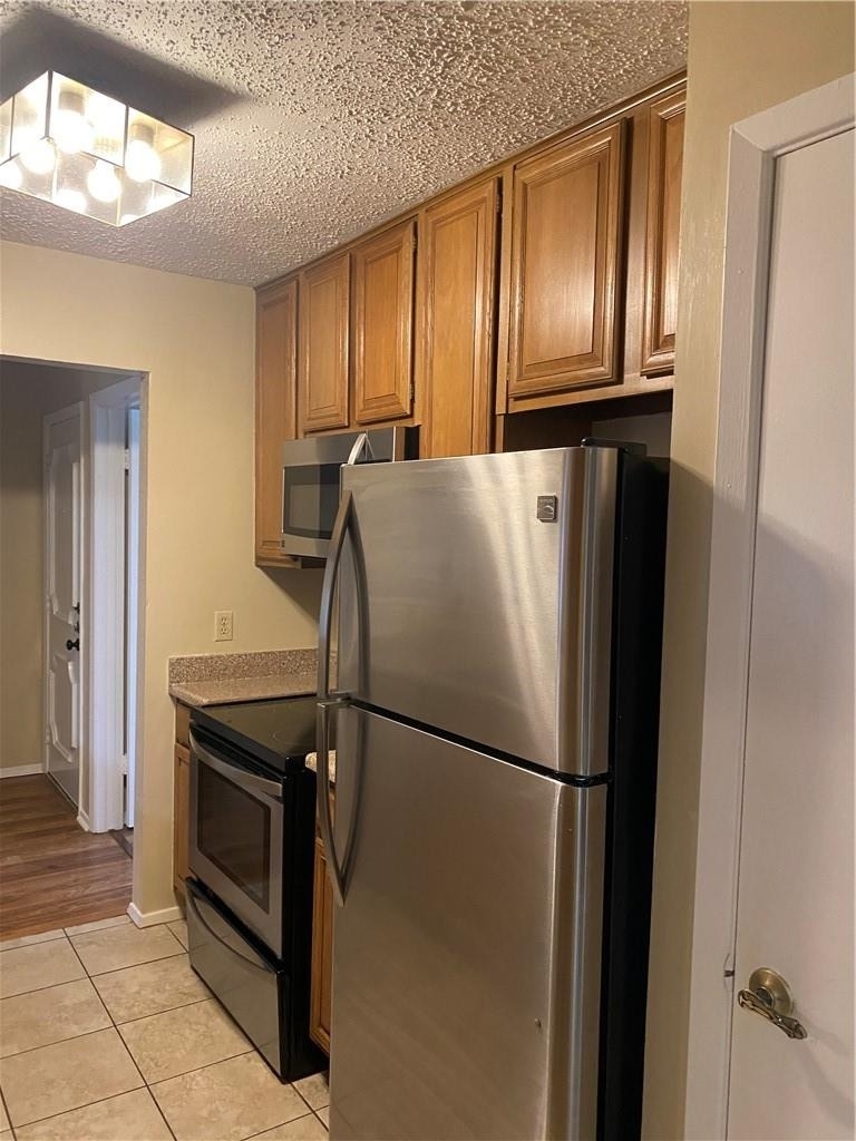806 W 24th St - Photo 6