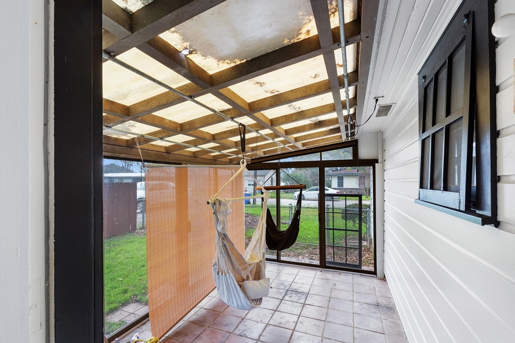 803 Peach St - Photo 18