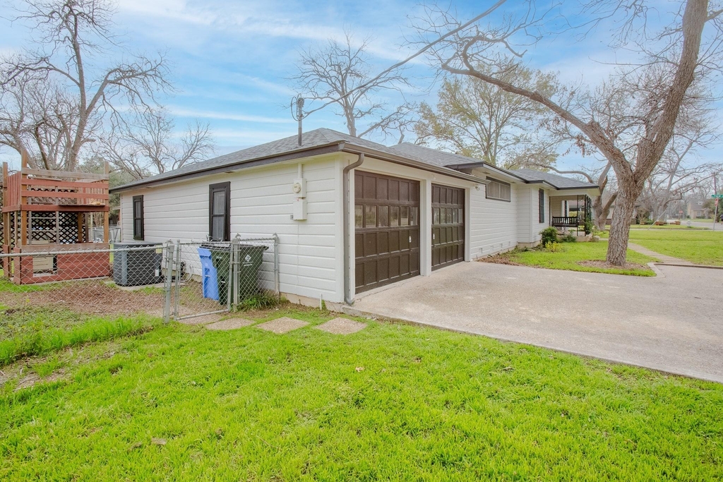 803 Peach St - Photo 28