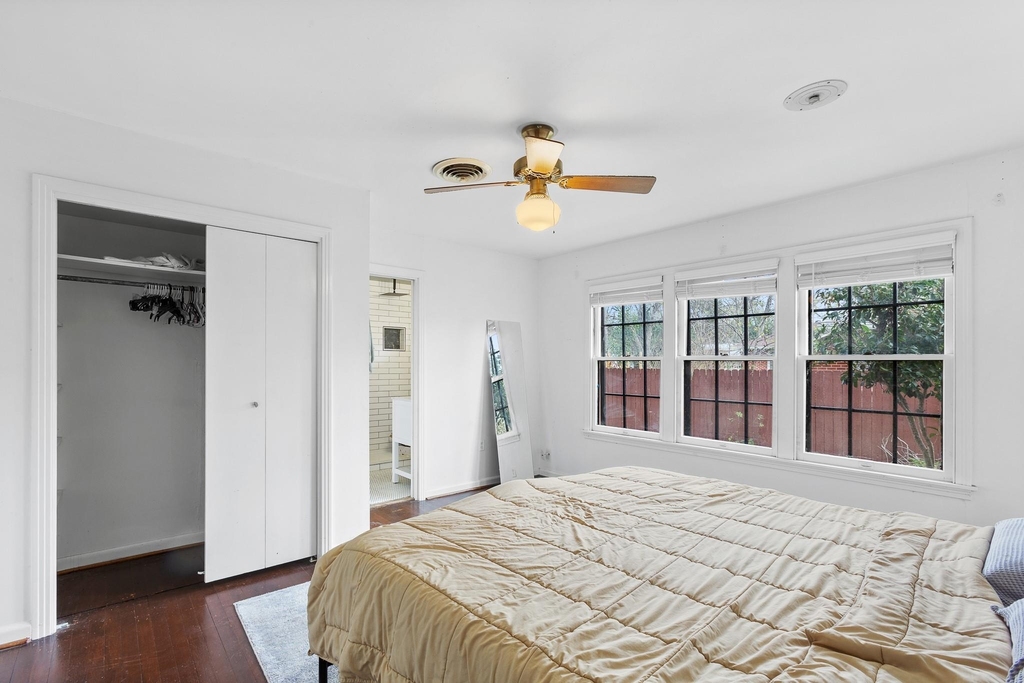 803 Peach St - Photo 14