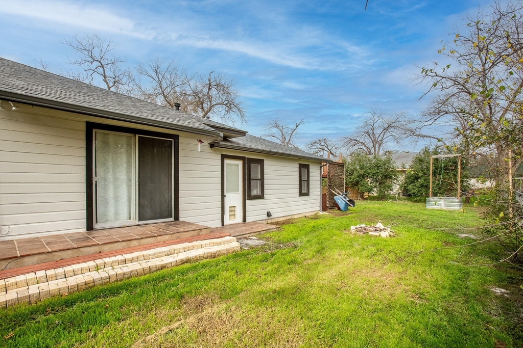 803 Peach St - Photo 31