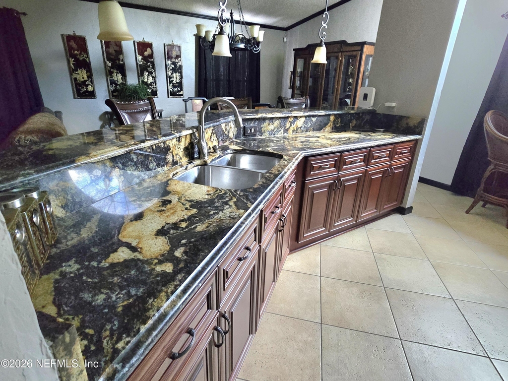 6931 Cane Grass Lane E - Photo 5