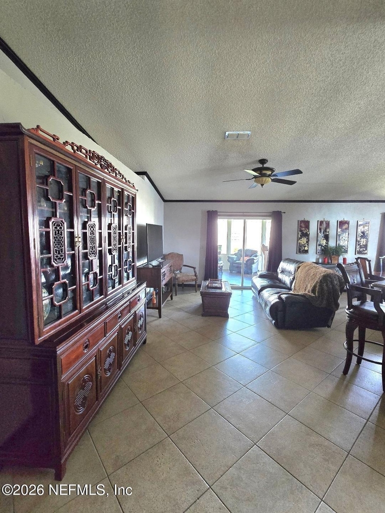 6931 Cane Grass Lane E - Photo 13