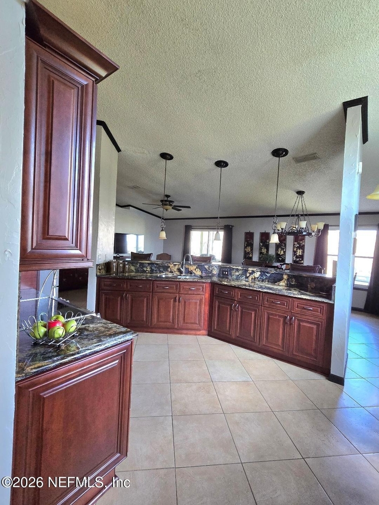 6931 Cane Grass Lane E - Photo 9