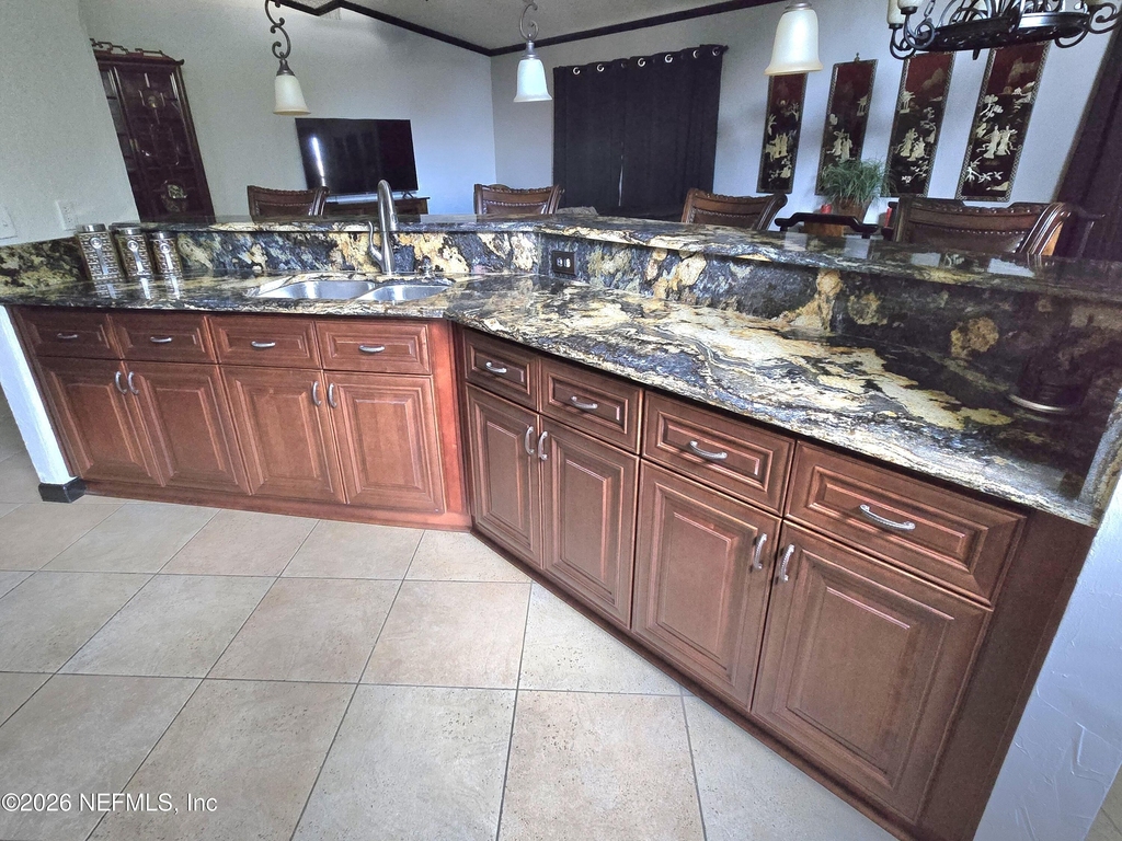 6931 Cane Grass Lane E - Photo 4