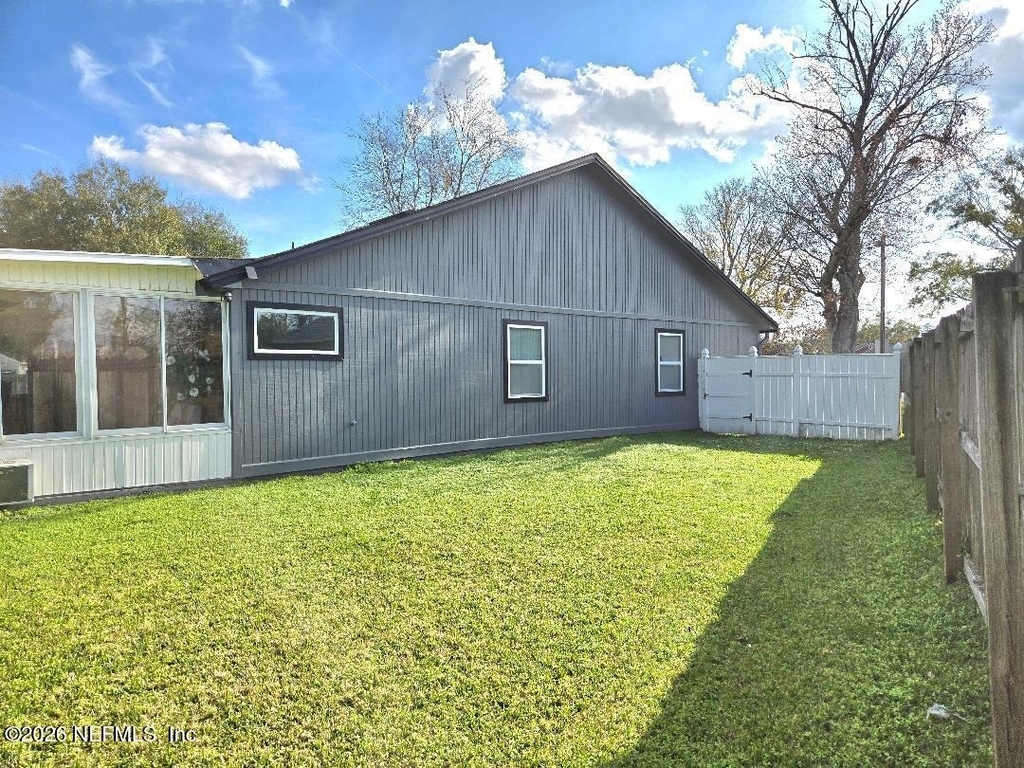 6931 Cane Grass Lane E - Photo 48