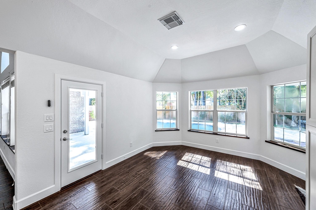 6 Old River Place - Photo 23