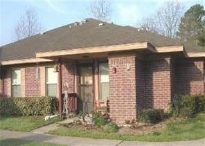 1136 N Newsom Street - Photo 3