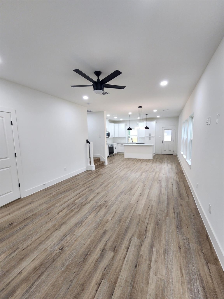 650 Everett St Unit B - Photo 2