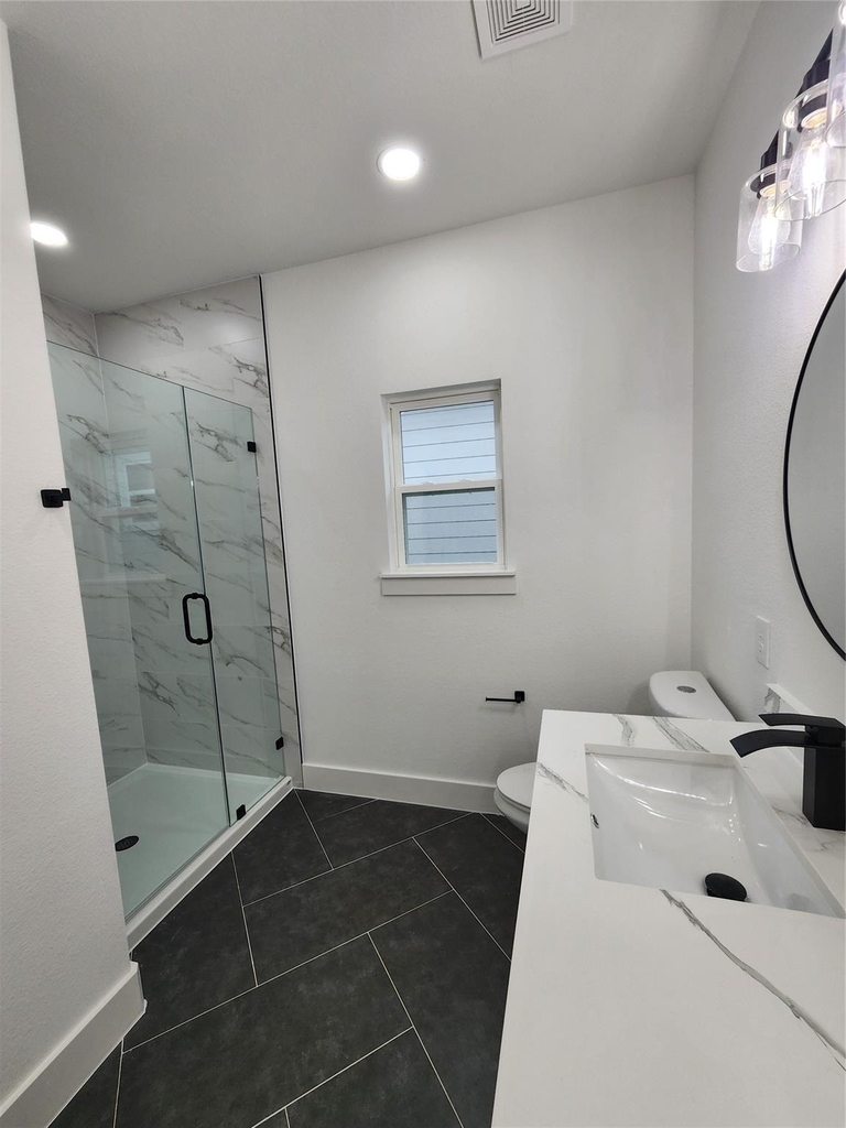 650 Everett St Unit B - Photo 8