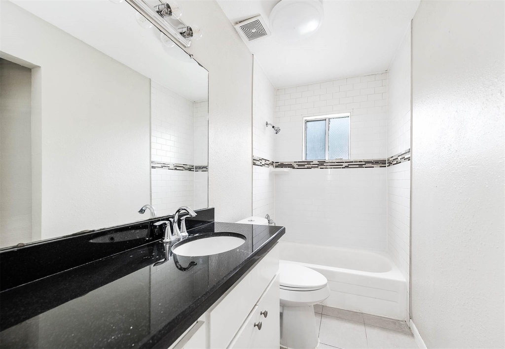 1711 Fourcade Street - Photo 5