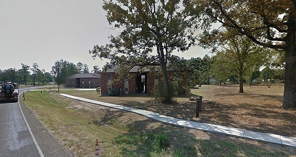 1600 N Houston Street - Photo 1