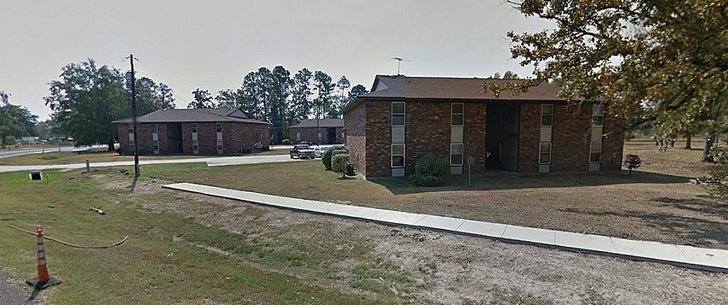 1600 N Houston Street - Photo 2