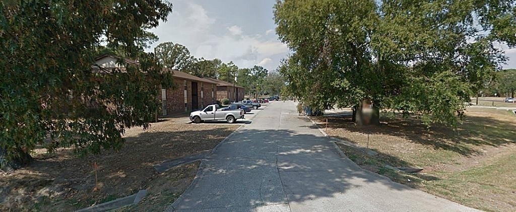 1600 N Houston Street - Photo 4