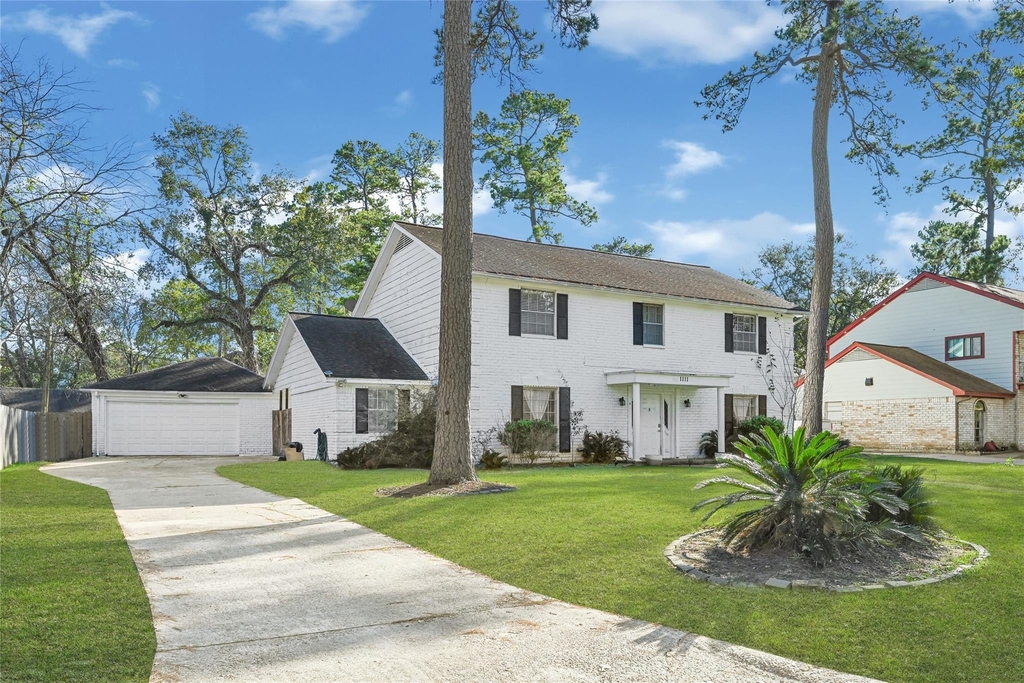 1111 Belaya Lane - Photo 1