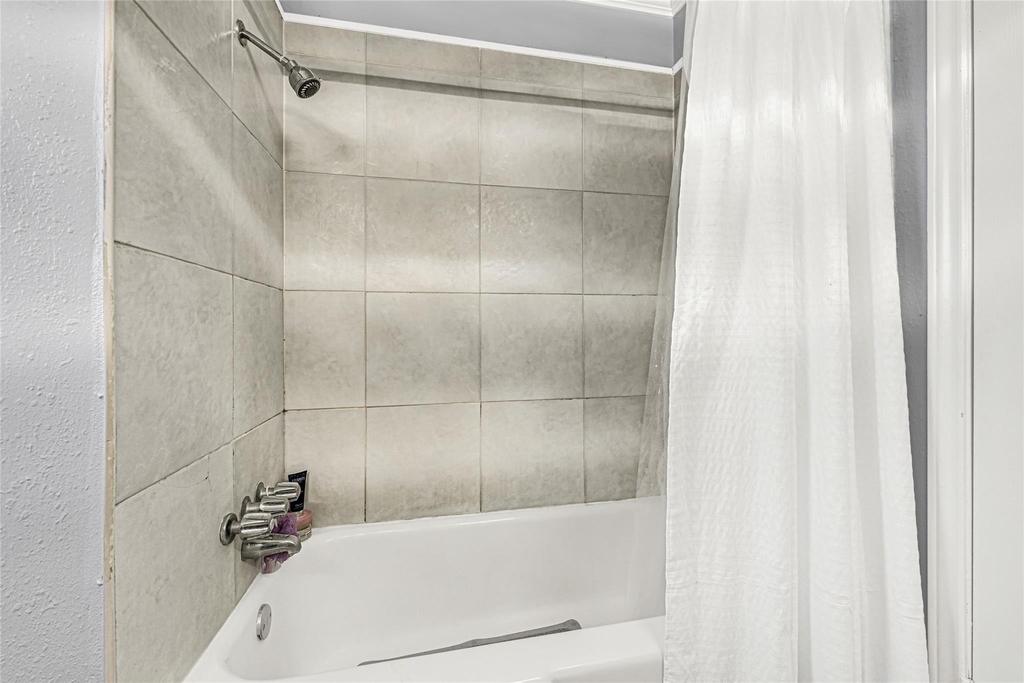 1111 Belaya Lane - Photo 23
