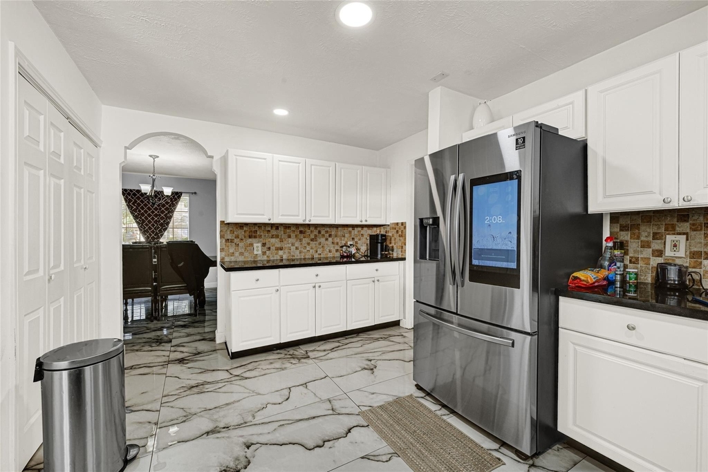 1111 Belaya Lane - Photo 13