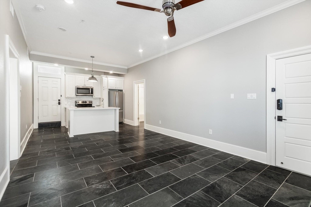 2401 Market Street - Photo 7