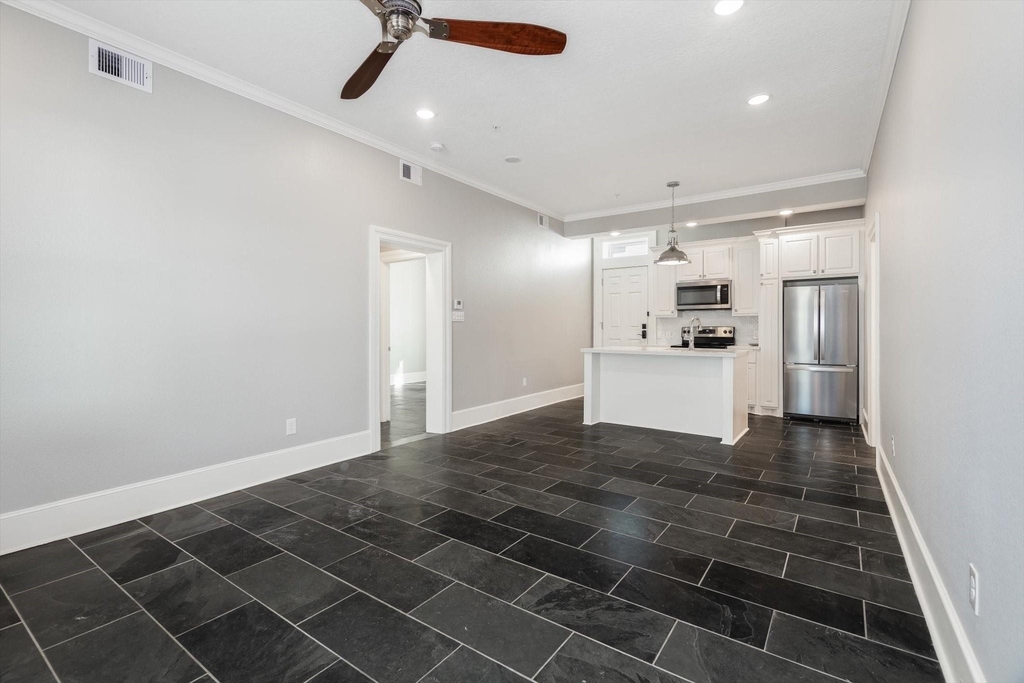 2401 Market Street - Photo 8