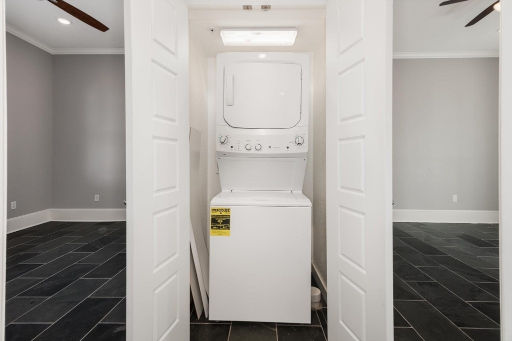 2401 Market Street - Photo 19