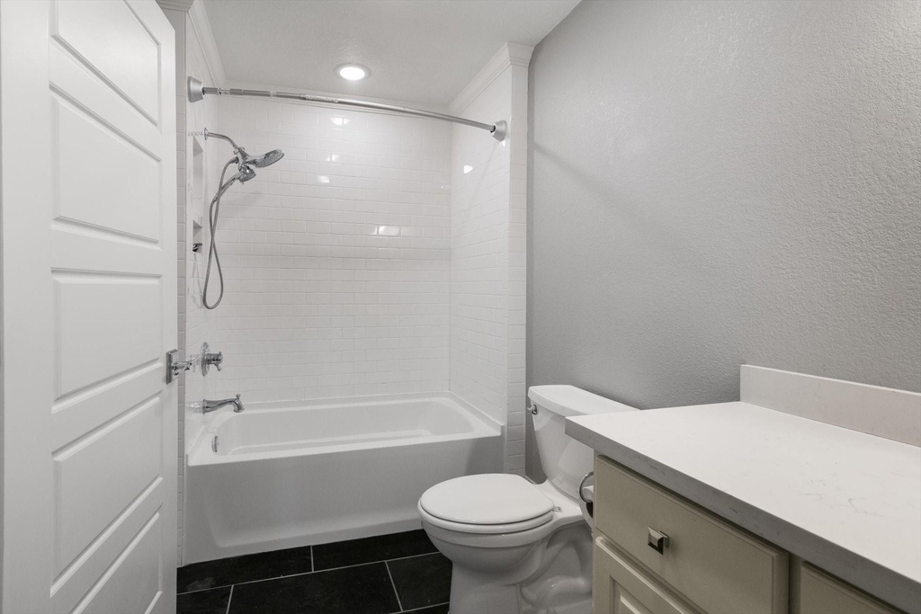 2401 Market Street - Photo 14