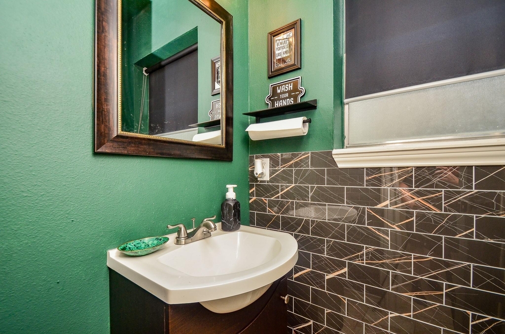 4315 Fernwood Drive - Photo 32