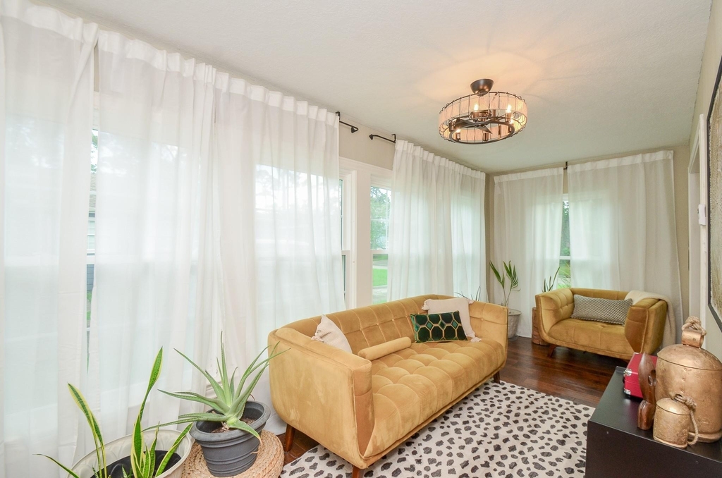 4315 Fernwood Drive - Photo 8