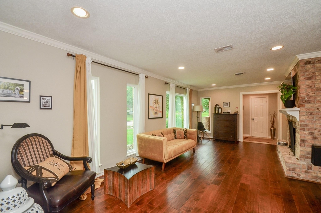 4315 Fernwood Drive - Photo 6