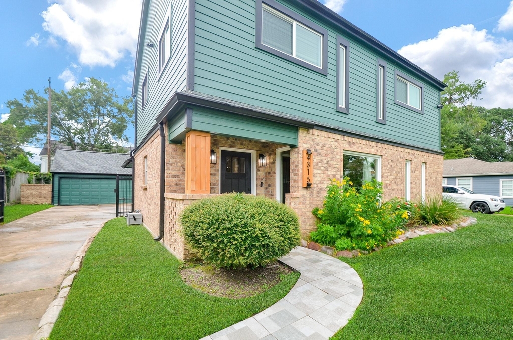 4315 Fernwood Drive - Photo 3