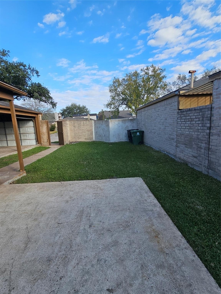 8151 Misty Ridge Lane - Photo 14