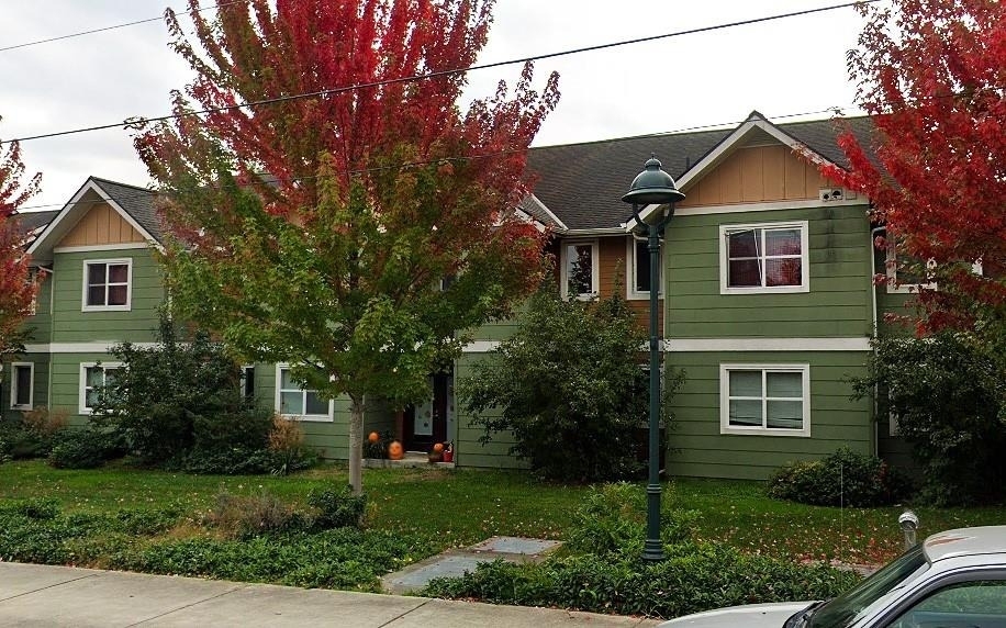 525 W Mccurdy Rd - Photo 1