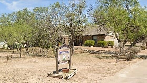 1304 Sheffield Road - Photo 3