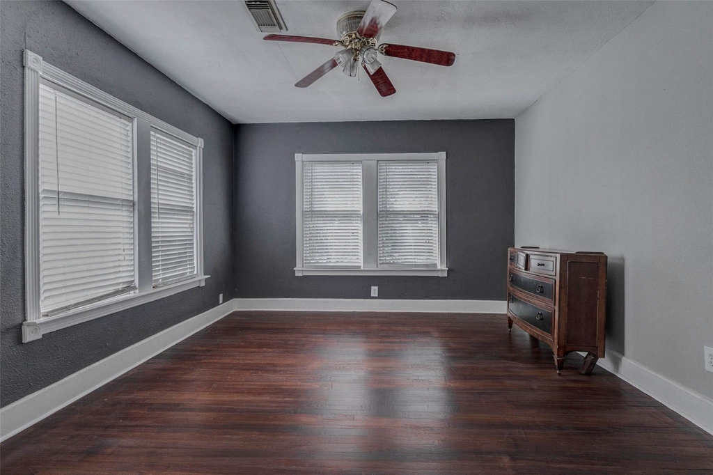 2410 Cleburne Street - Photo 16