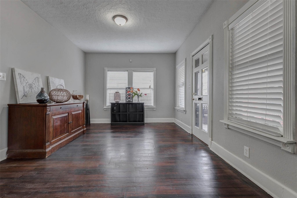 2410 Cleburne Street - Photo 26