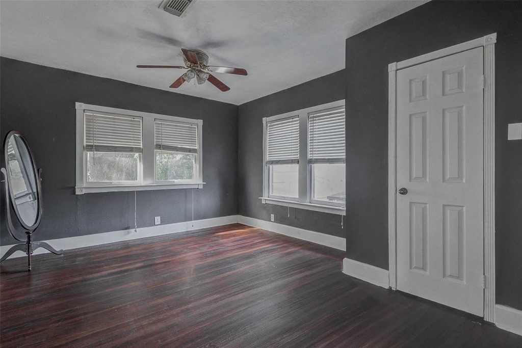 2410 Cleburne Street - Photo 17