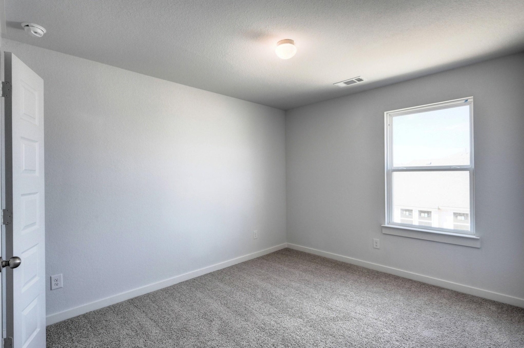 21251 Shore Bluff Drive - Photo 30